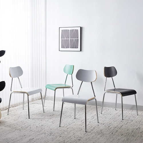 RWC 모노 크롬의자